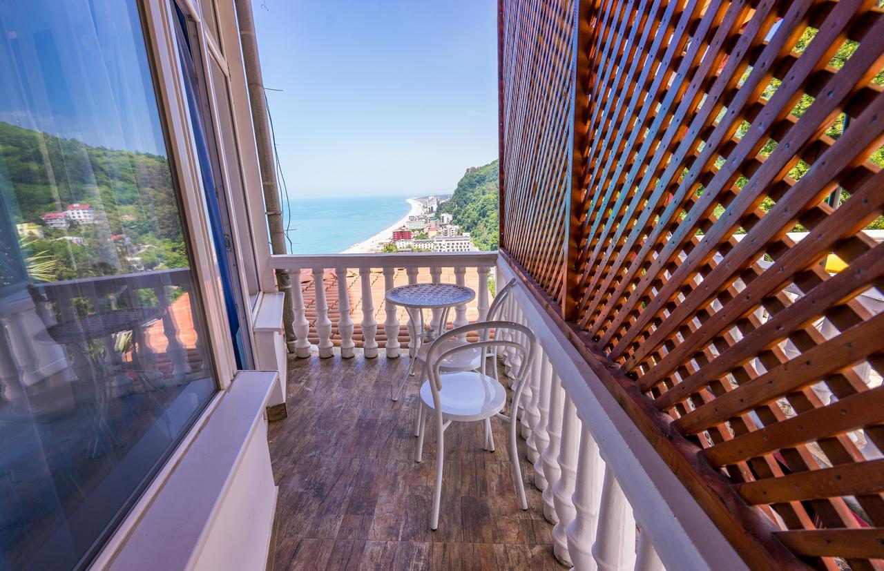 Aniva The Hotel Batumi Eksteriør billede