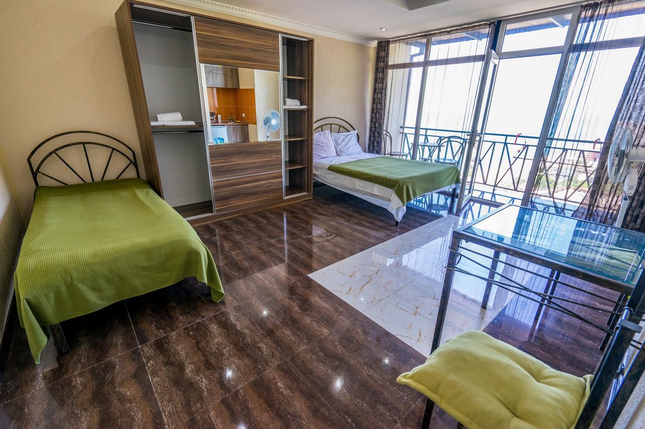 Aniva The Hotel Batumi Eksteriør billede