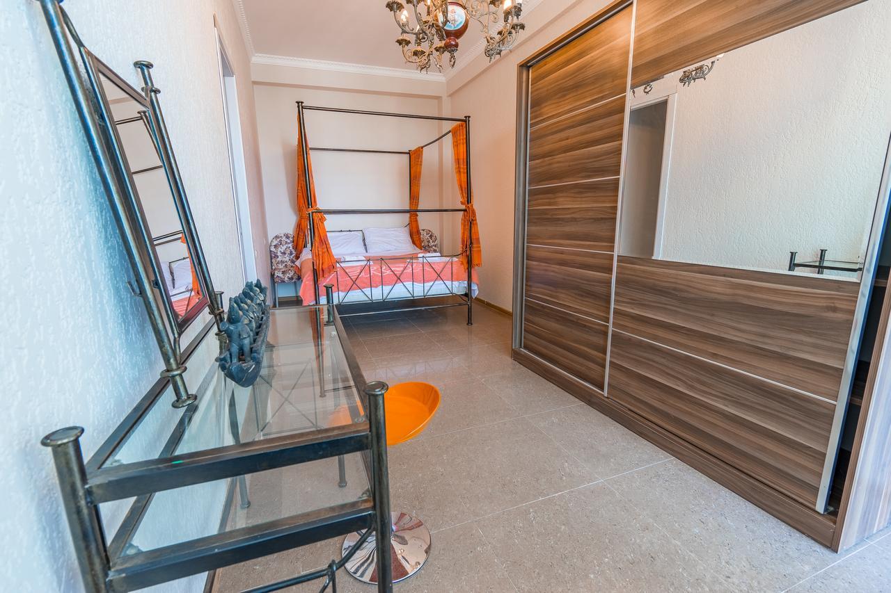 Aniva The Hotel Batumi Eksteriør billede